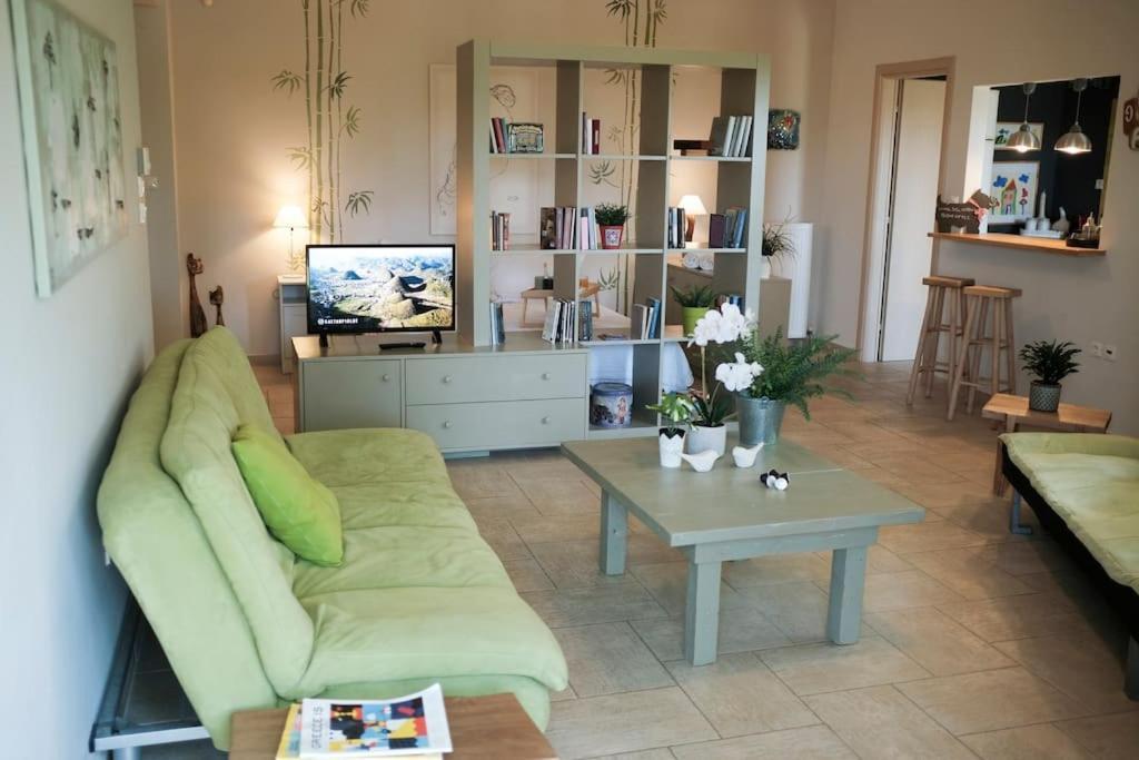 Apartment With Garden In Thessaloniki. Extérieur photo